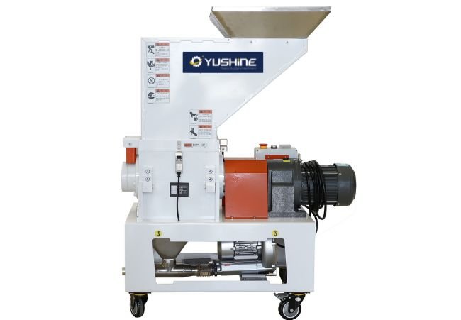 Medium Speed Granulator in Action